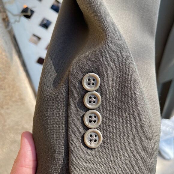 Kennth Cole New York - Mans Brown Suit - Picture 15 of 16